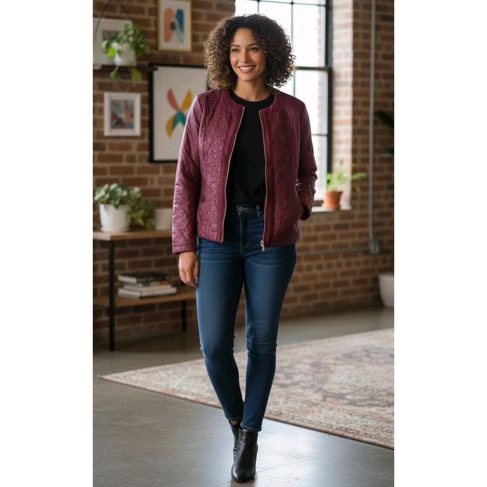 Chico's Zenergy Women's Size 1 Maroon Quilted Floral Embroidered Jacket Full Zip